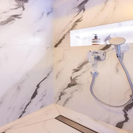 In Near Deutsches Eck Apartamento *